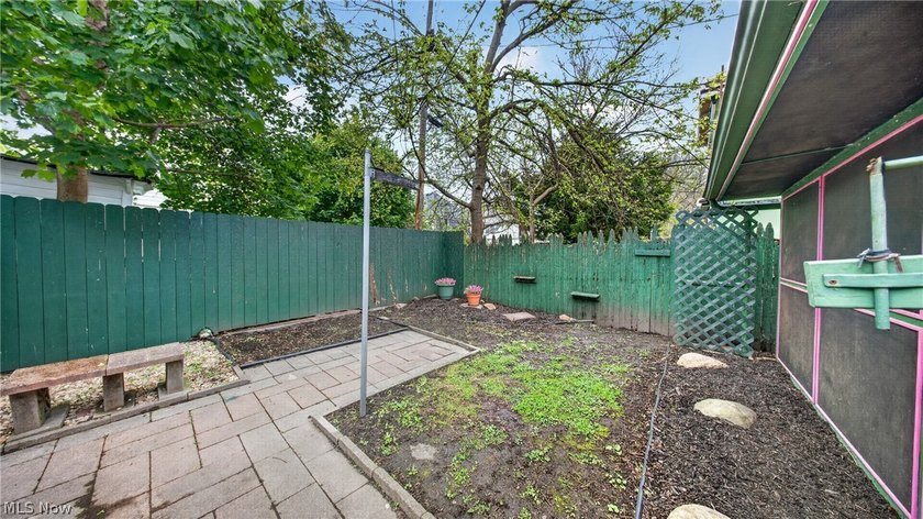 Not your typical cookie-cutter home. This 3-bedroom property is - photo 31