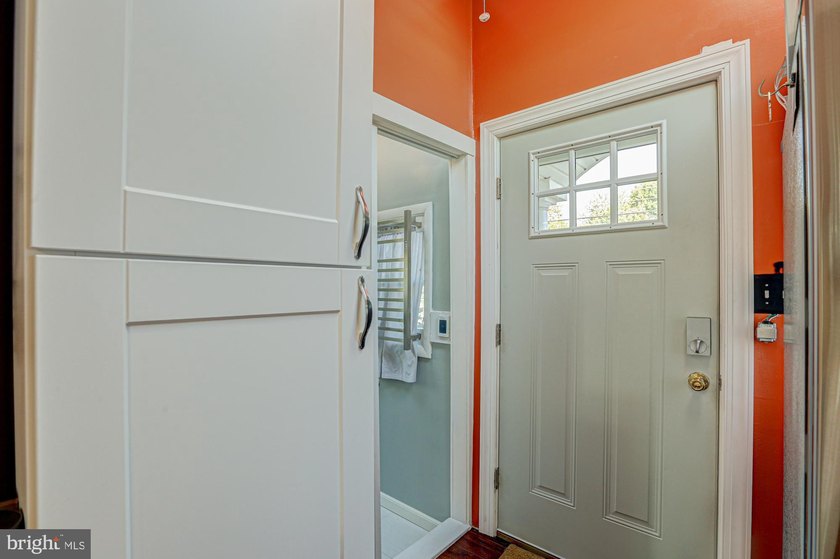 Enjoy waterfront living in this beautifully renovated cottage - photo 43
