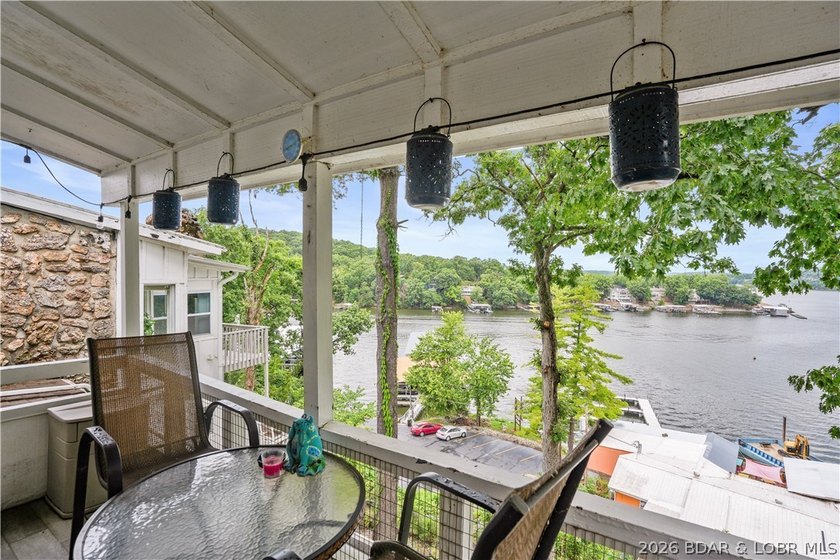 Enjoy panoramic lake views of the 4 Mile Marker from this - photo 3