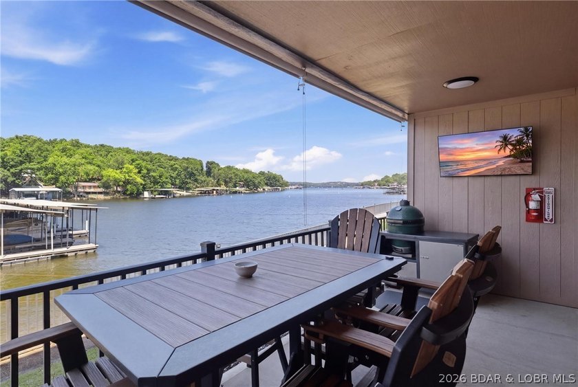 Don't miss this beautiful 1,800 sq. ft. furnished lakefront - photo 3