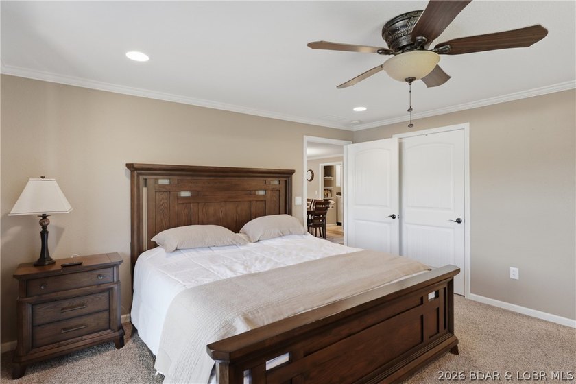 Don't miss this beautiful 1,800 sq. ft. furnished lakefront - photo 6