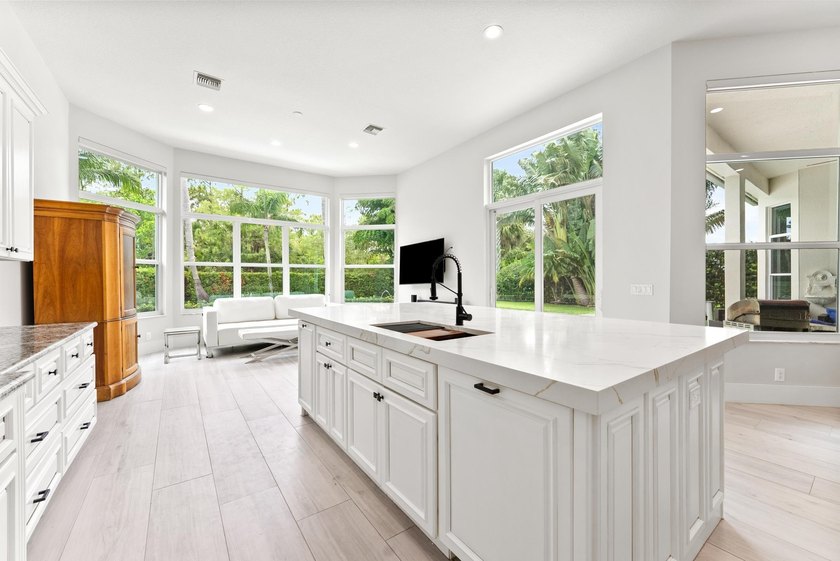 Ironhorse is a prestigious community of 324 homes built around - photo 16
