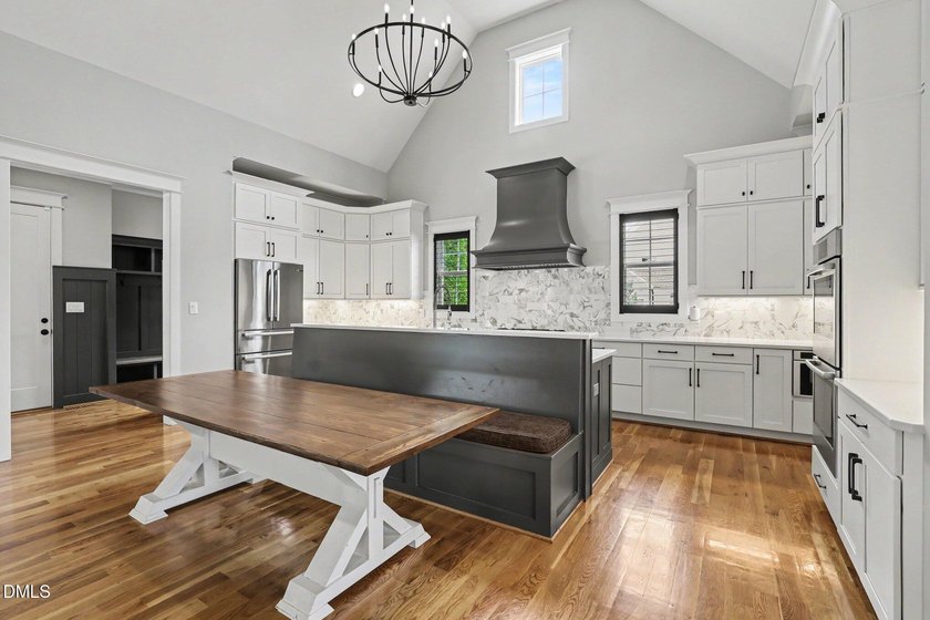 Former 2019 Parade of Homes Gold Winner, this exceptional modern - photo 19