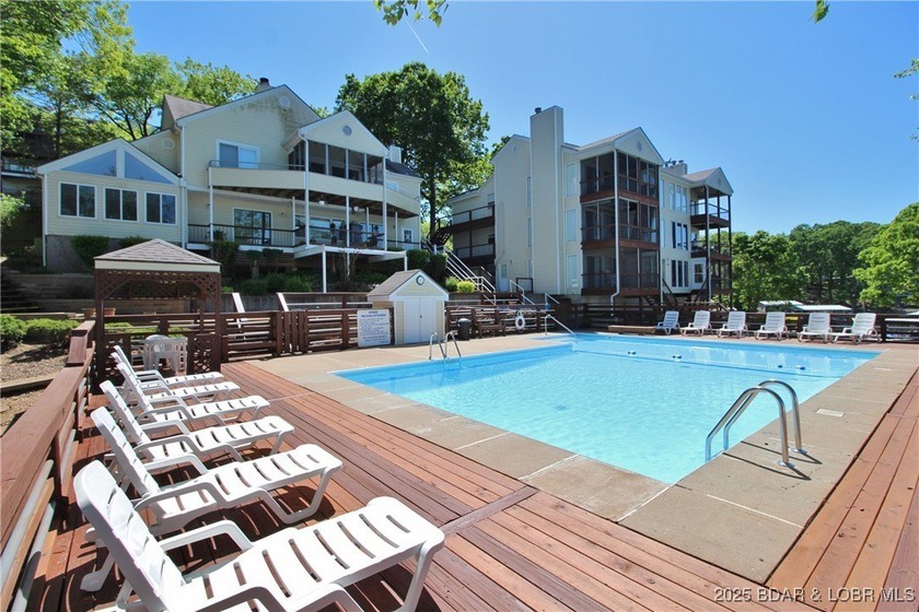 Experience the best of lakeside living in this unique property - photo 40