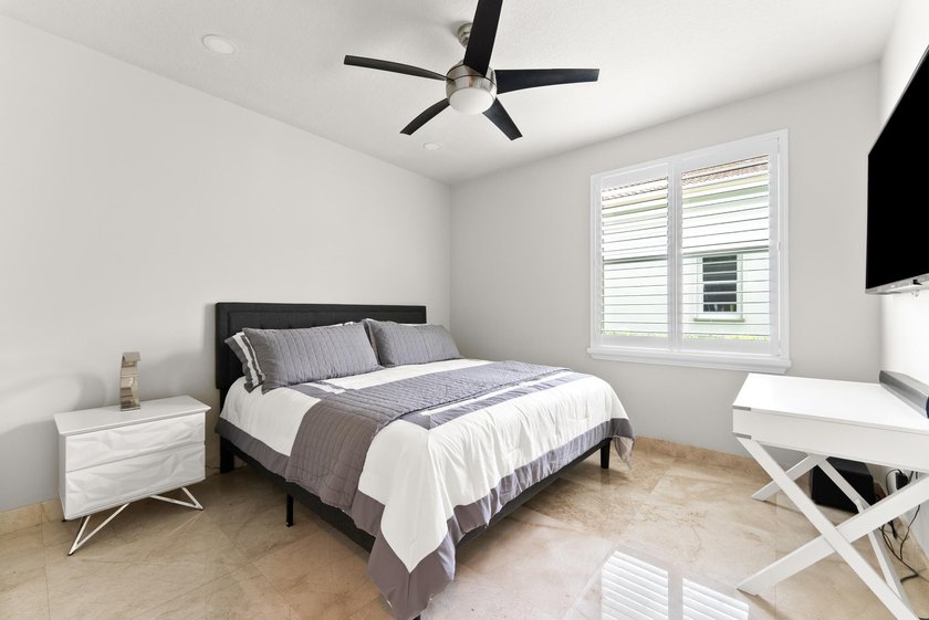 Ironhorse is a prestigious community of 324 homes built around - photo 40