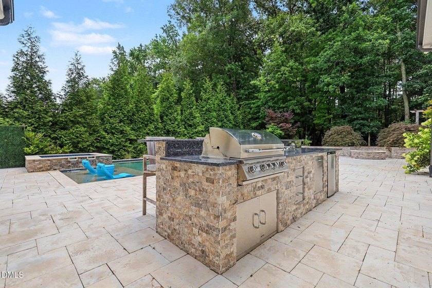Former 2019 Parade of Homes Gold Winner, this exceptional modern - photo 46