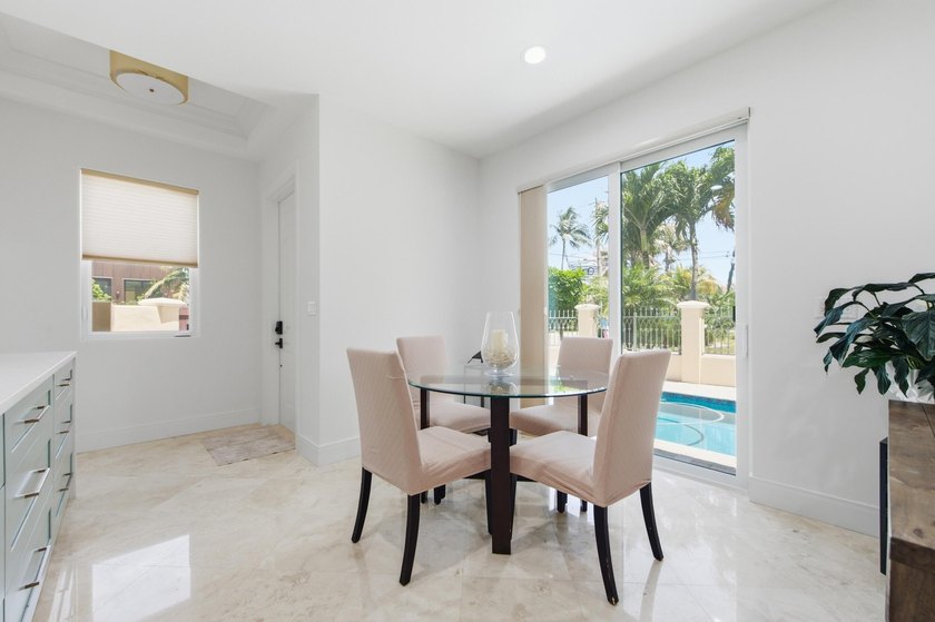 Beautiful 3-bedroom, 3.5-bath townhome on intercoastal located - photo 16