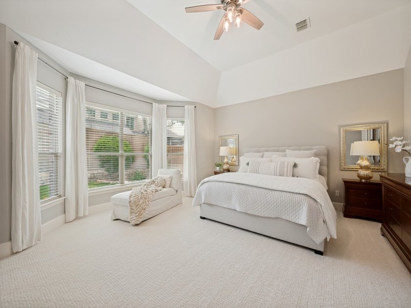 Beautifully appointed Newcastle home in sought-after Country - photo 20
