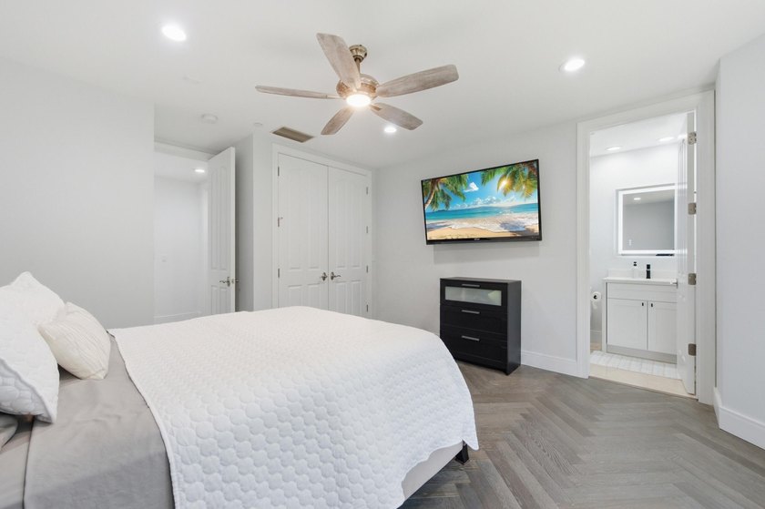 Beautiful 3-bedroom, 3.5-bath townhome on intercoastal located - photo 26