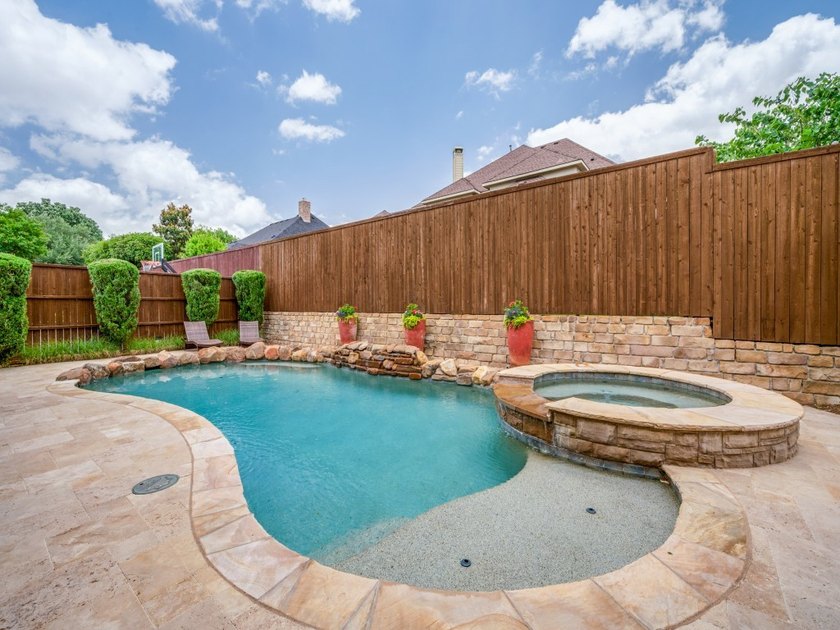 Beautifully appointed Newcastle home in sought-after Country - photo 40