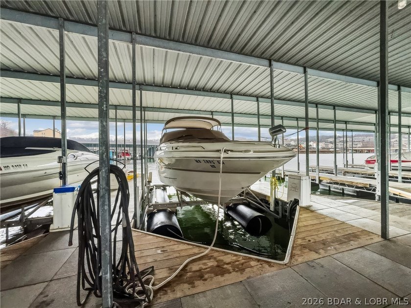 TOP floor end unit with main channel view! Comes with 12 x 32 - photo 7
