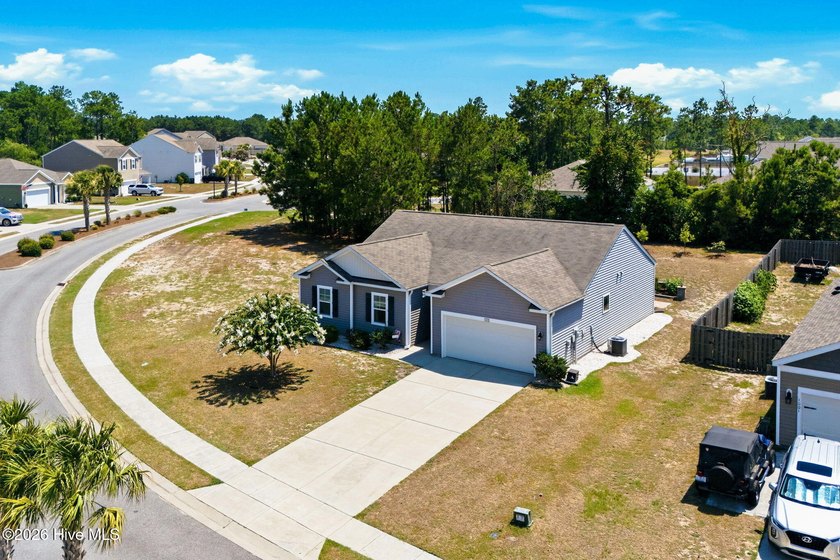 Welcome to 1005 S Fisher King Drive, the former Model Home built - photo 4
