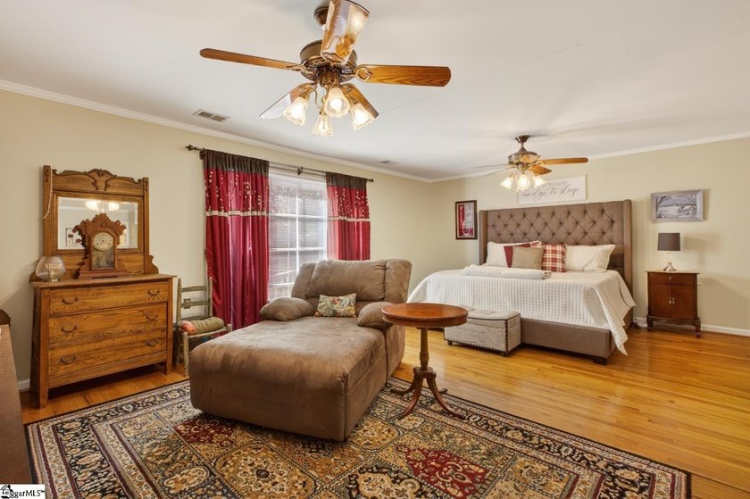 Need an in-law suite? Teens need more space? Want a place where - photo 8