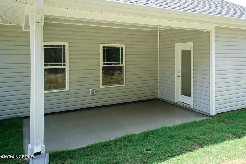 Welcome to your new dream home to be constructed at 104 Shoal - photo 15