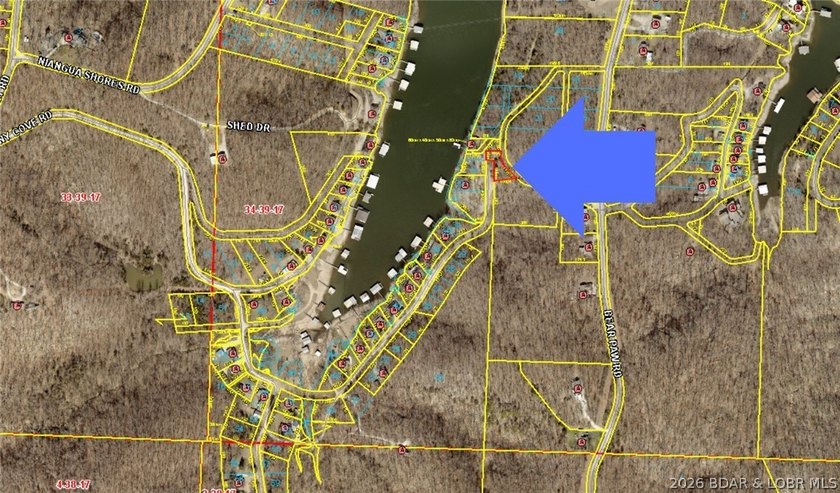 Create your own Lake of the Ozarks retreat on this peaceful - photo 6
