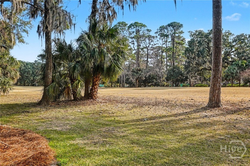 Welcome to effortless, maintenance-free living in The Landings - photo 17