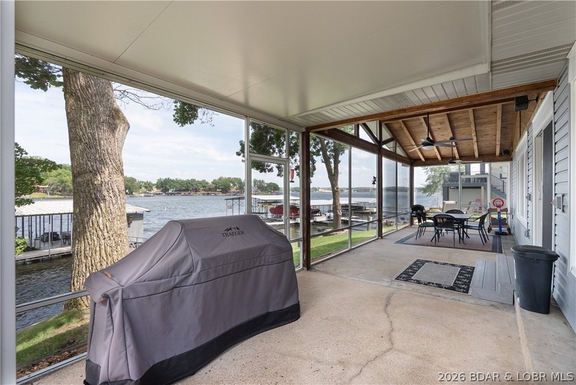 160' LF of gentle sloping lakefront lot just a few steps (9) - photo 5