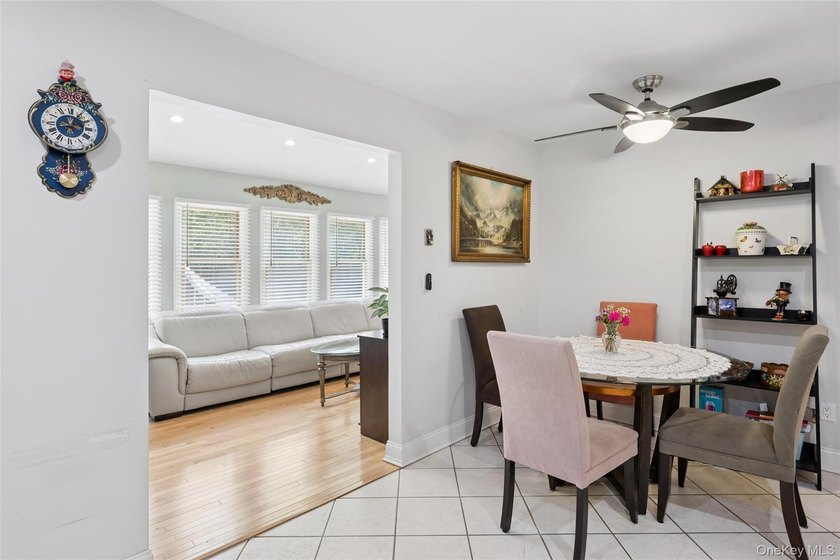 Spacious and versatile 2-story ranch offering 6 bedrooms plus a - photo 6