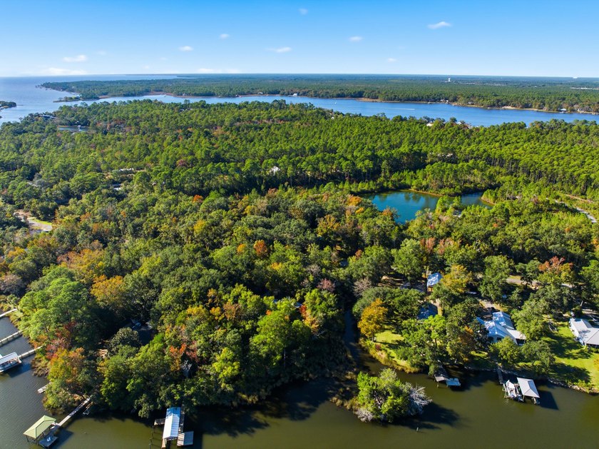 Experience the beauty of bayfront living with this exceptional 0 - photo 8