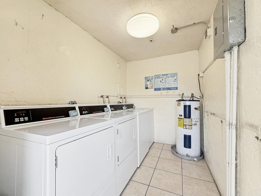 1428 SE 4th Ave 246 - photo 11