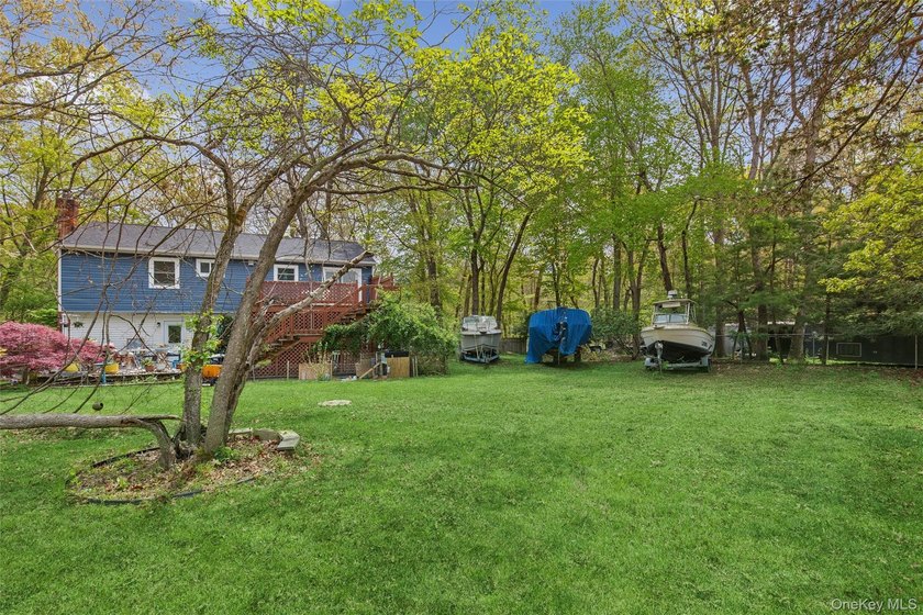 Welcome to a property defined by its extraordinary space and - photo 20