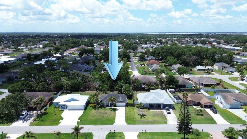 Seller offering up to $5,000 toward buyer closing costs! Welcome - photo 32