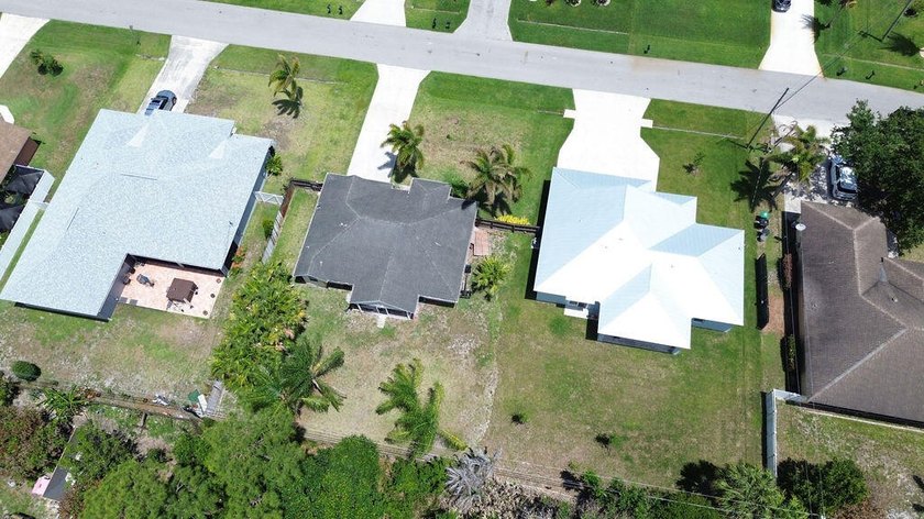 Seller offering up to $5,000 toward buyer closing costs! Welcome - photo 38