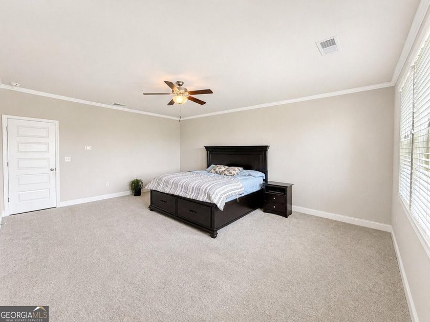 Experience modern luxury and effortless living at 2235 Manor - photo 33