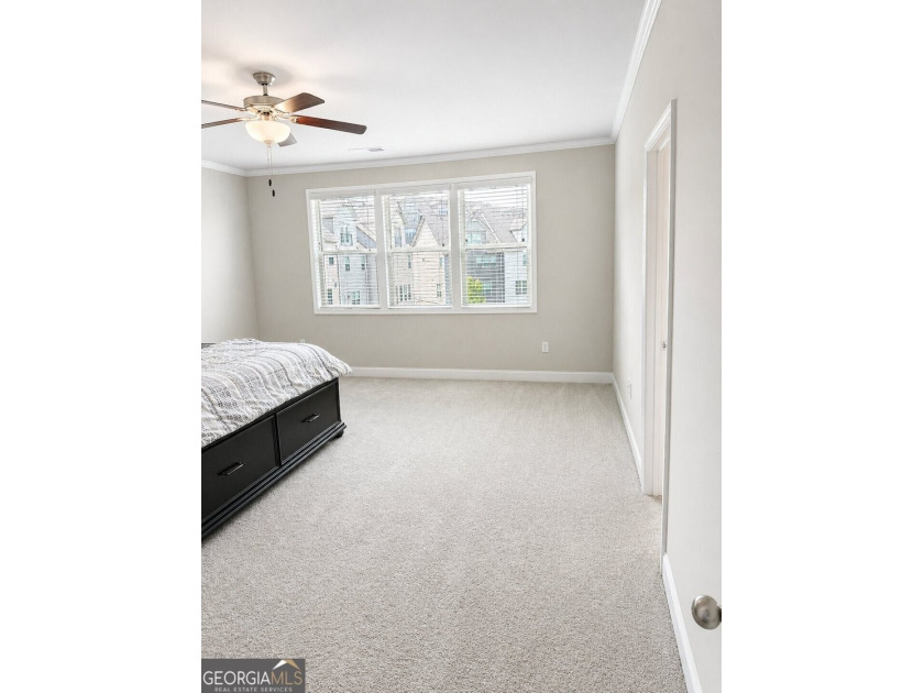 Experience modern luxury and effortless living at 2235 Manor - photo 34
