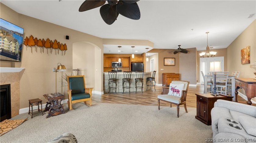 Enjoy panoramic lake views and outstanding value in this - photo 4