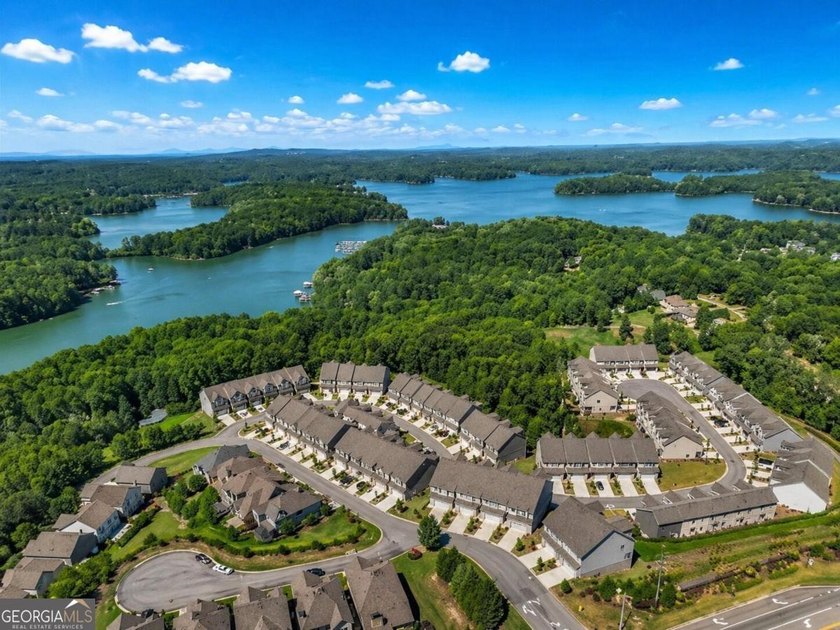 Experience modern luxury and effortless living at 2235 Manor - photo 45