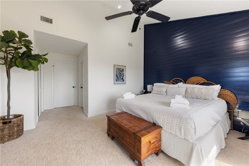 Experience the epitome of coastal luxury living with - photo 15