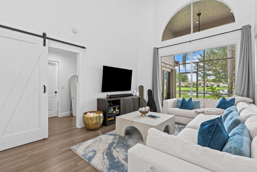 Experience a relaxing lifestyle with a beautiful lake view in - photo 18