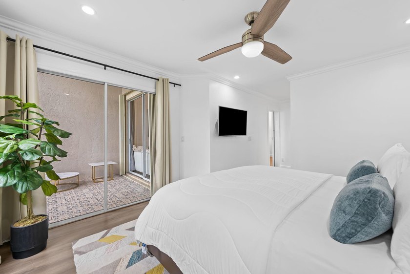 Experience a relaxing lifestyle with a beautiful lake view in - photo 20