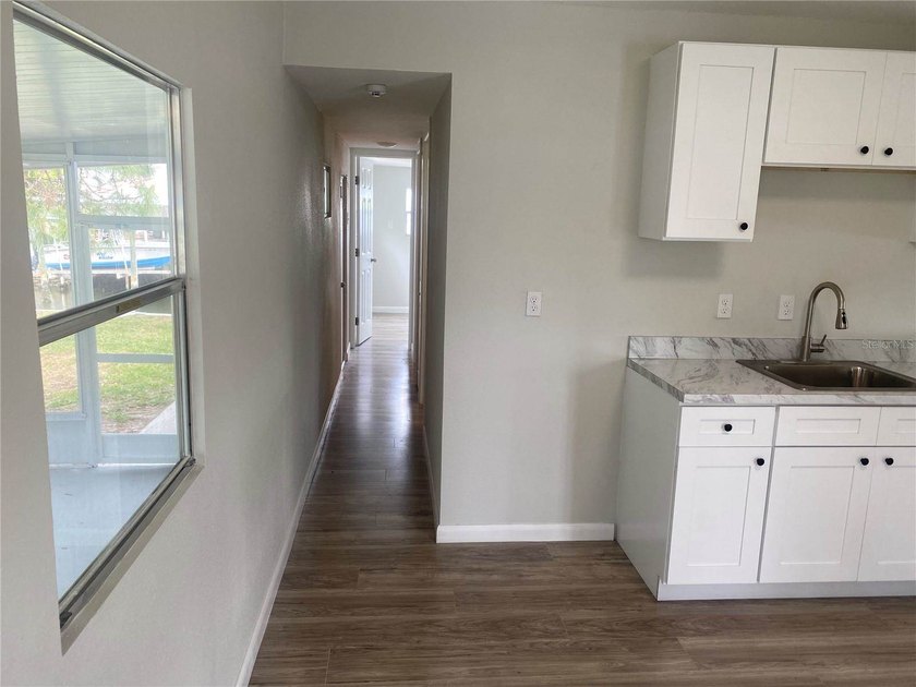 Discover your slice of Florida paradise in the heart of Hudson! - photo 4