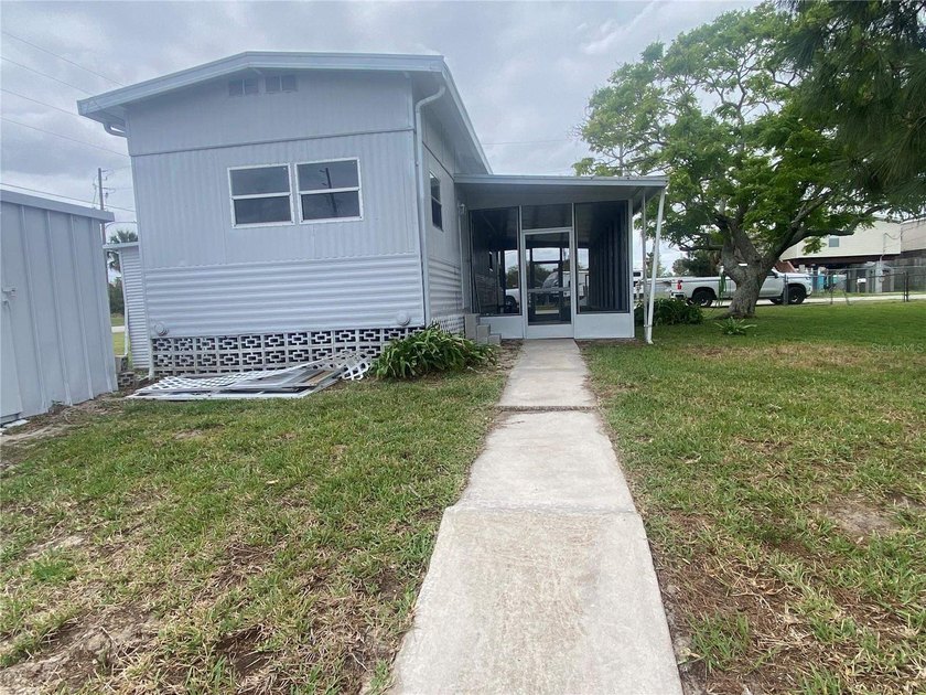 Discover your slice of Florida paradise in the heart of Hudson! - photo 9