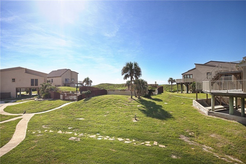 Experience the epitome of coastal luxury living with - photo 32