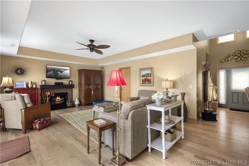 Experience the rare opportunity to own a stand-alone villa in - photo 10