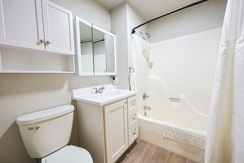 Condo MLS #50323380. Welcome to your perfect riverside retreat - photo 14