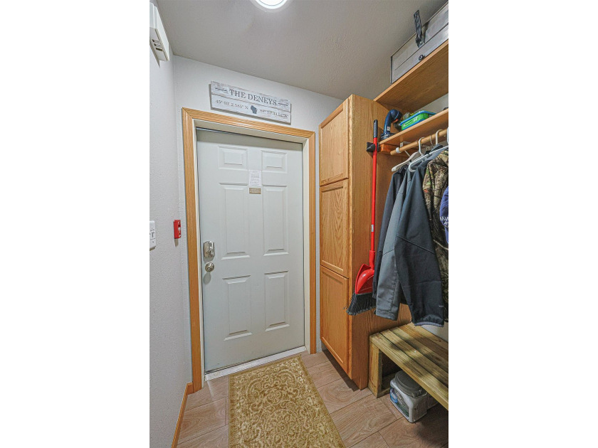 Condo MLS #50323380. Welcome to your perfect riverside retreat - photo 15