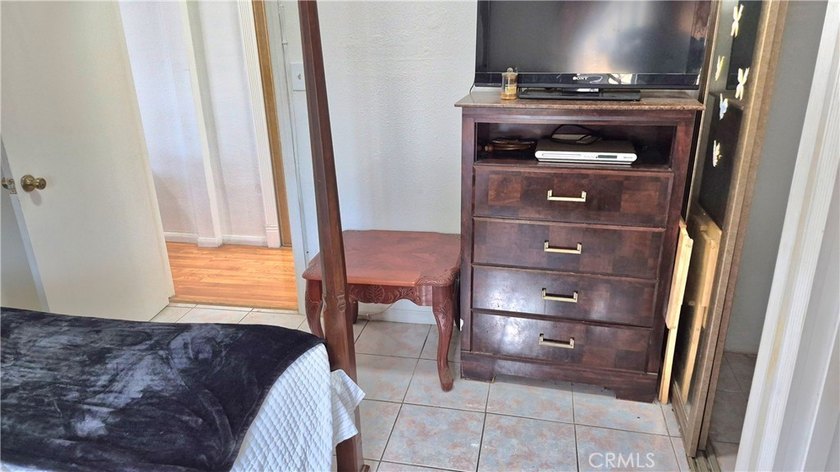 3 bedrooms 2 baths home in a nice area of the west side of Long - photo 32