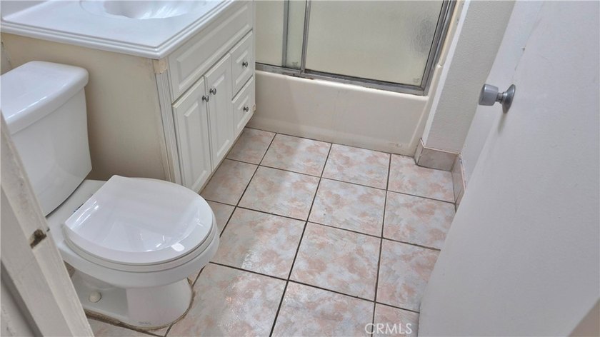 3 bedrooms 2 baths home in a nice area of the west side of Long - photo 34
