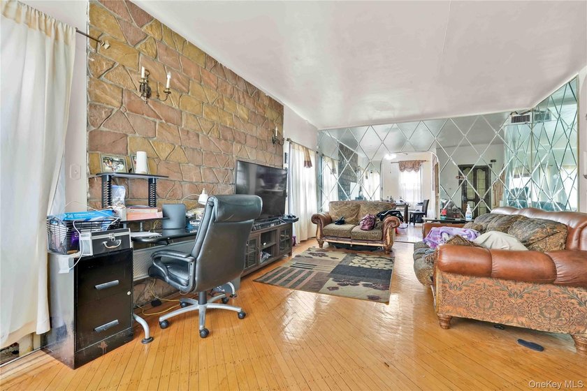 Welcome to 224 East 55th Street, a well-maintained mixed-use - photo 4