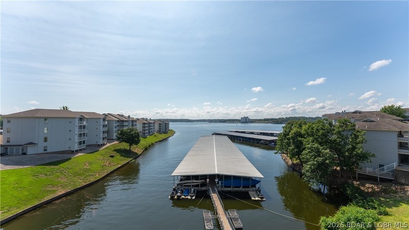 Welcome to this spacious 3 bedroom, 3 bath top-floor condo at - photo 6