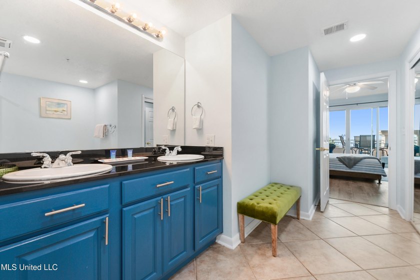 Welcome to your dream retreat, where luxury is the standard. As - photo 16
