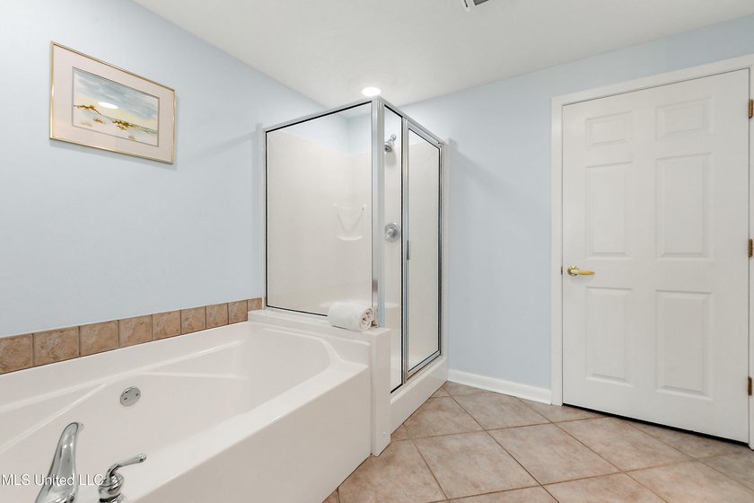 Welcome to your dream retreat, where luxury is the standard. As - photo 17