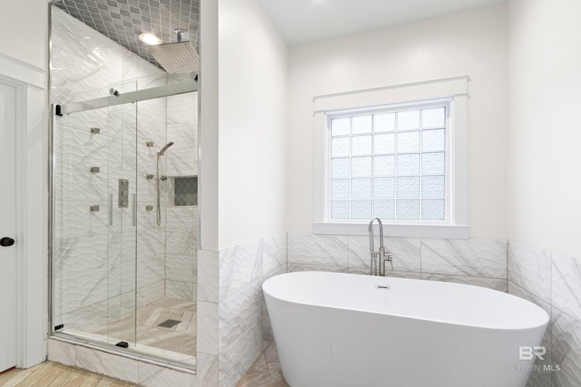 Experience the best of Gulf Shores living in this spacious 4 - photo 24
