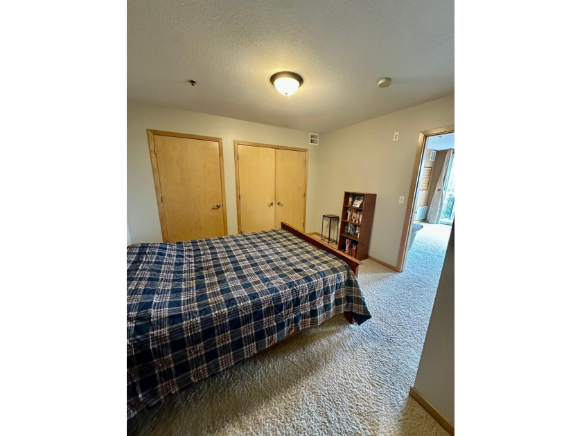 Maintenance free living at its finest in this well cared for - photo 21
