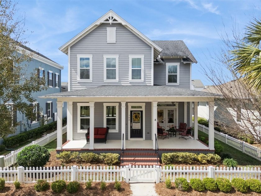Under contract-accepting backup offers. Perfectly positioned - photo 10