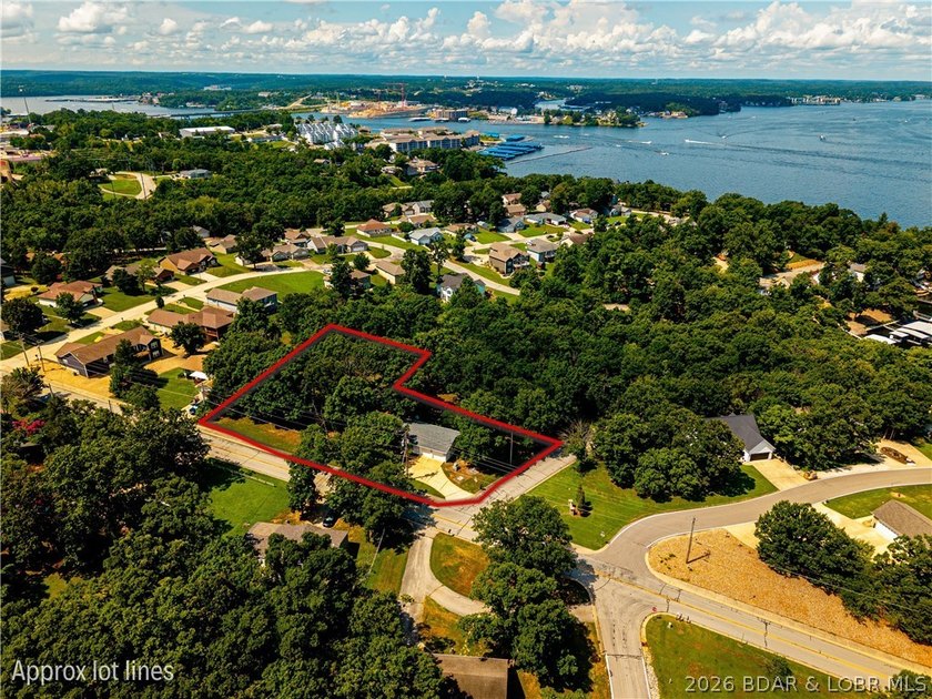 Welcome home to effortless living in one of Osage Beach's most - photo 2